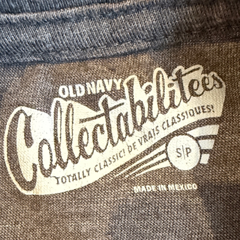 Old Navy Collectabilitees Gray T-Shirt - Picture 2 of 2